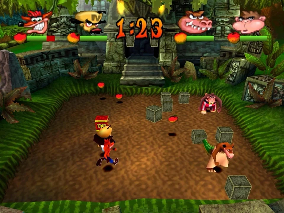 Boxing with crates in a jungle arena in Crash Bash on PS1